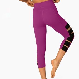 Beyond Yoga Wide Band Stacked Capris - Plumberry